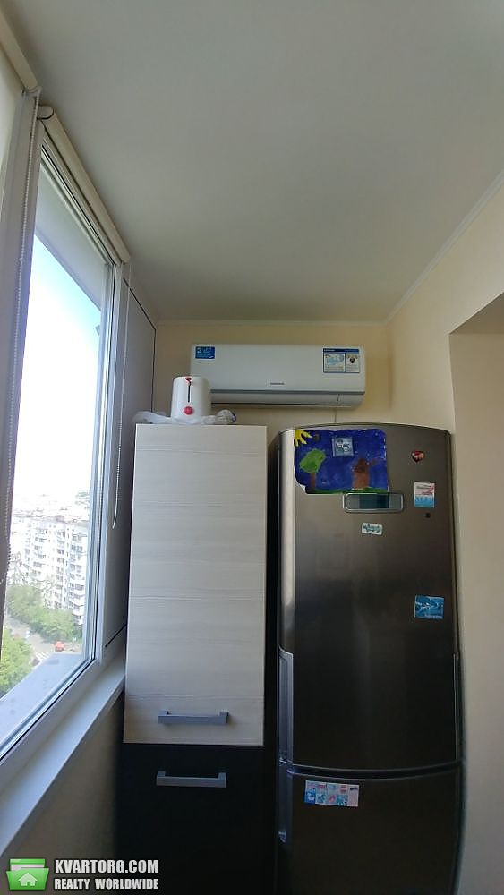 Sell 2-room apartment. Киев,  Хорольская — photo 2