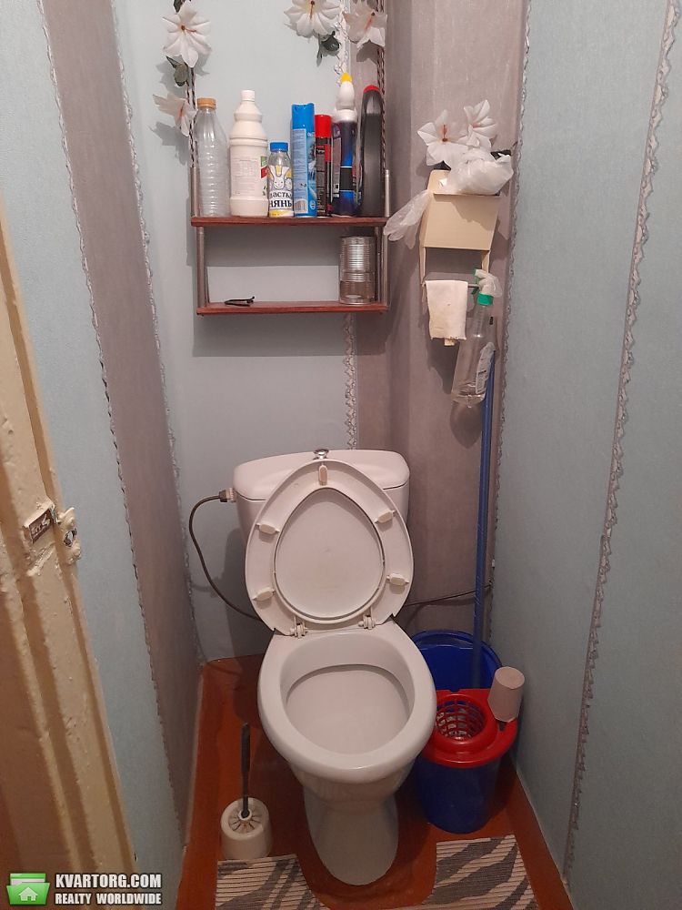 Rent out 2-room apartment. Киев,  Дарницкий бул — photo 8