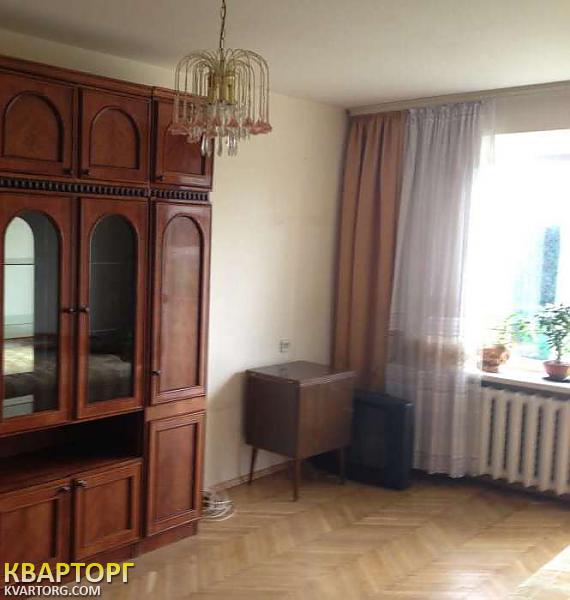 Sell 2-room apartment. Киев, Щорса — photo 2