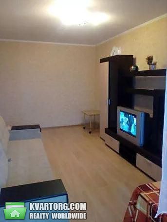 Rent out 2-room apartment. Киев,  Ревуцкого — photo 2