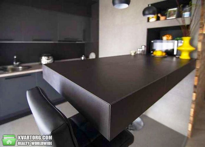 Rent out 1-room apartment. Киев,  Соломенская — photo 1