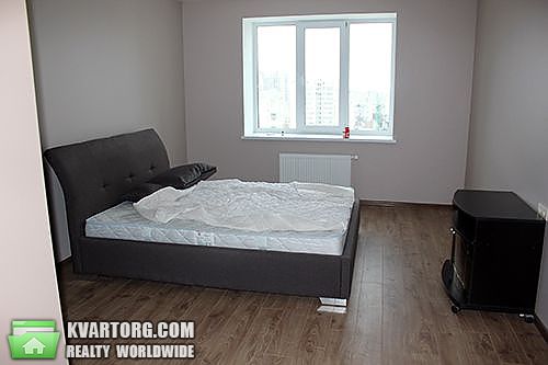 Rent out 2-room apartment. Киев,  Комбинатная — photo 3
