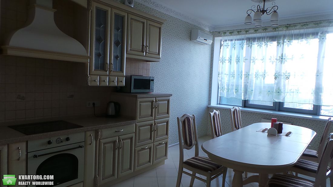 Rent out 2-room apartment. Киев,  Днепровская наб — photo 9