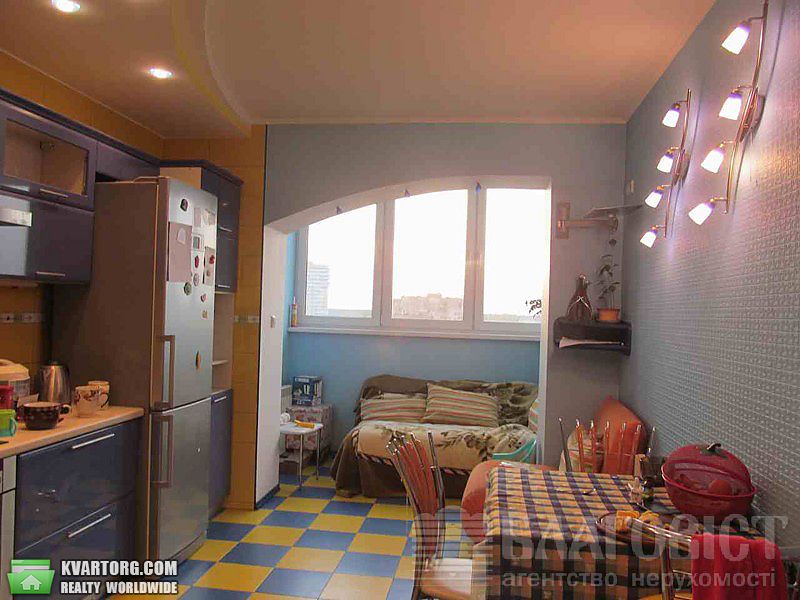 Sell 2-room apartment. Киев,  Булаховского — photo 2