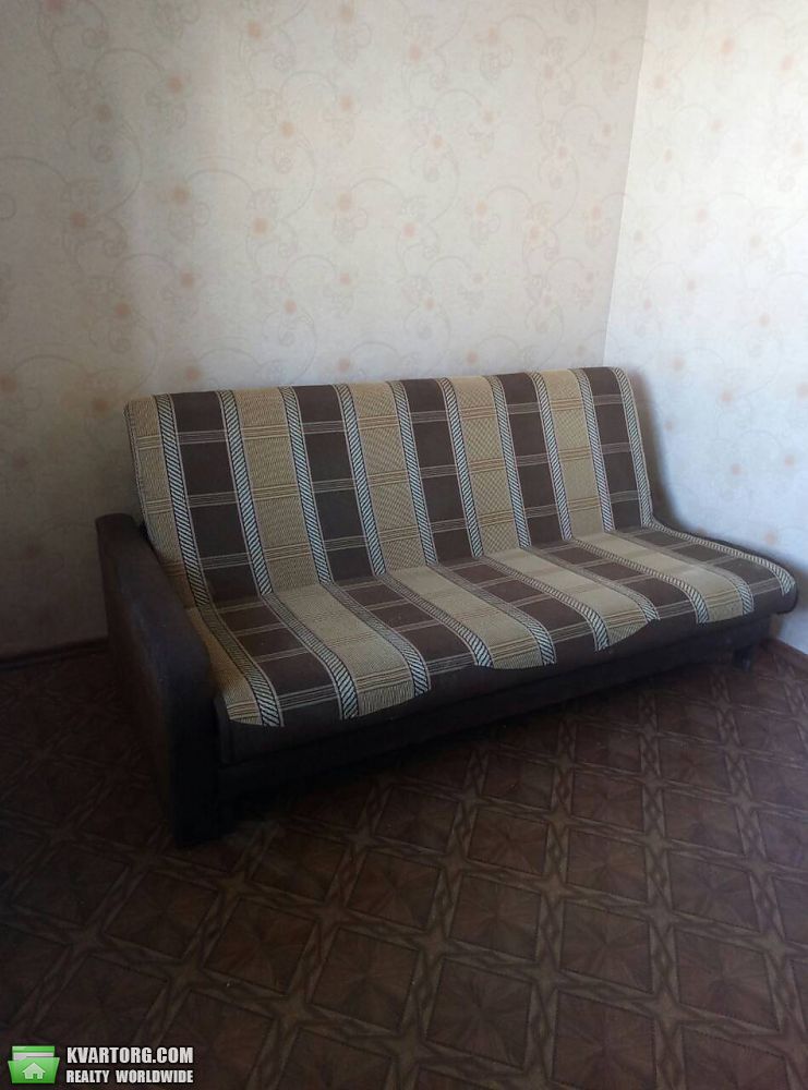 Rent out 3-room apartment. Киев,  Героев Днепра — photo 4