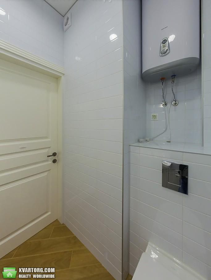 Rent out 3-room apartment. Киев,  Филатова — photo 10