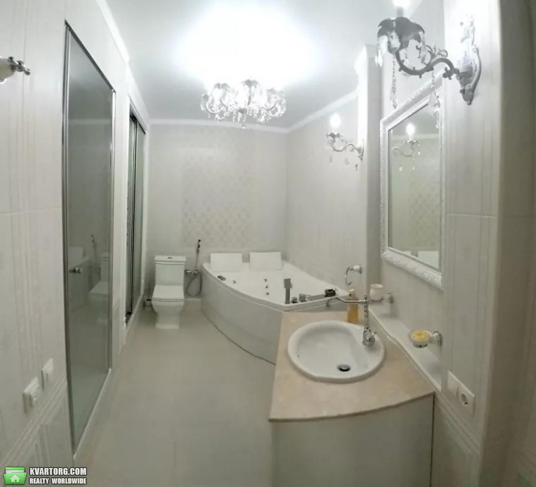 Rent out 3-room apartment. Киев,  Просвещения — photo 4