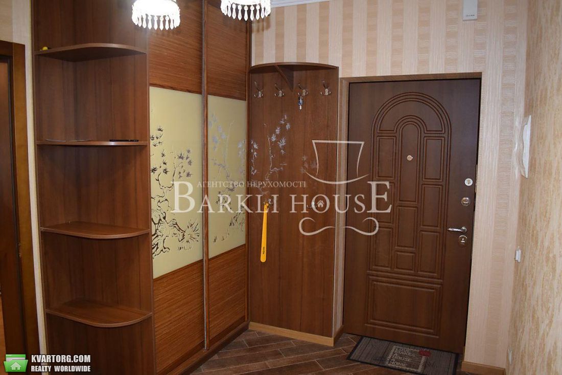 Rent out 3-room apartment. Киев,  Никольско-Слободская — photo 9