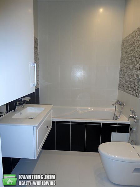 Rent out 2-room apartment. Киев, Драгомирова — photo 9