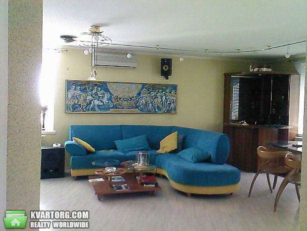Rent out 4-room apartment. Киев, Чадаева — photo 2