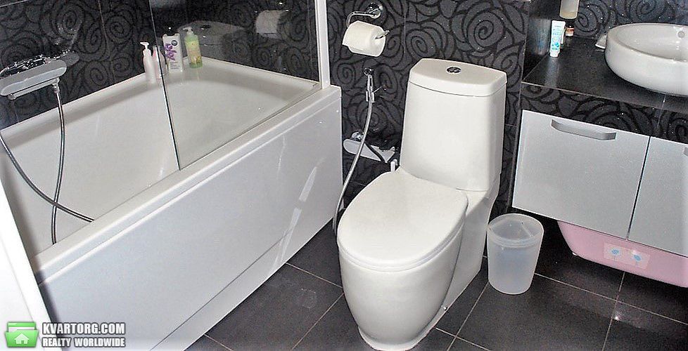 Sell 4-room apartment. Киев,  Драгомирова — photo 10