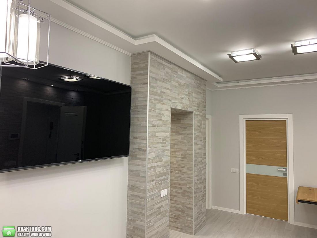 Rent out 3-room apartment. Киев,  Василевской — photo 8