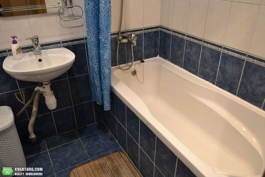 Rent out 3-room apartment. Киев,  Ломоносова — photo 9