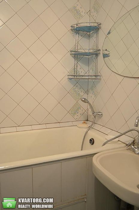 Rent out 3-room apartment. Киев, Гарматна — photo 2