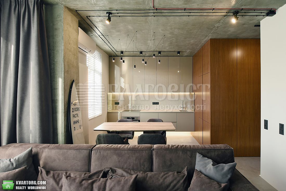 Rent out 2-room apartment. Киев,  Ямская — photo 3