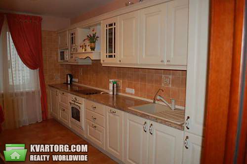 Rent out 2-room apartment. Киев,  Урловская — photo 3