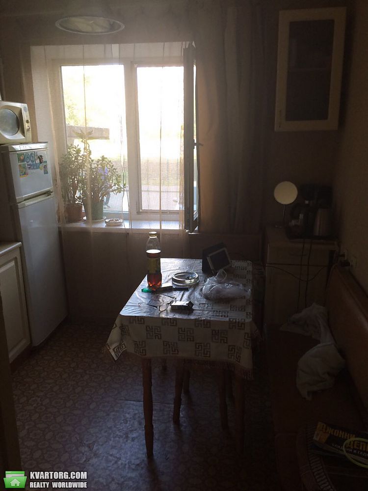 Sell 3-room apartment. Киев,  Богатырская — photo 4