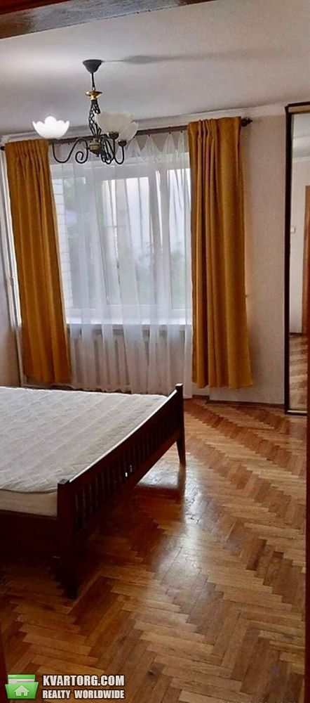 Rent out 1-room apartment. Киев,  Антоновича — photo 1