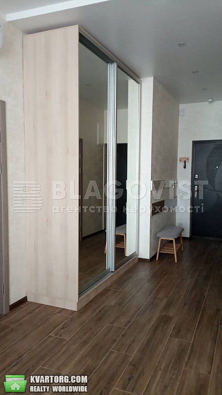 Rent out 1-room apartment. Киев, Коновальця Євгена Щорса — photo 6