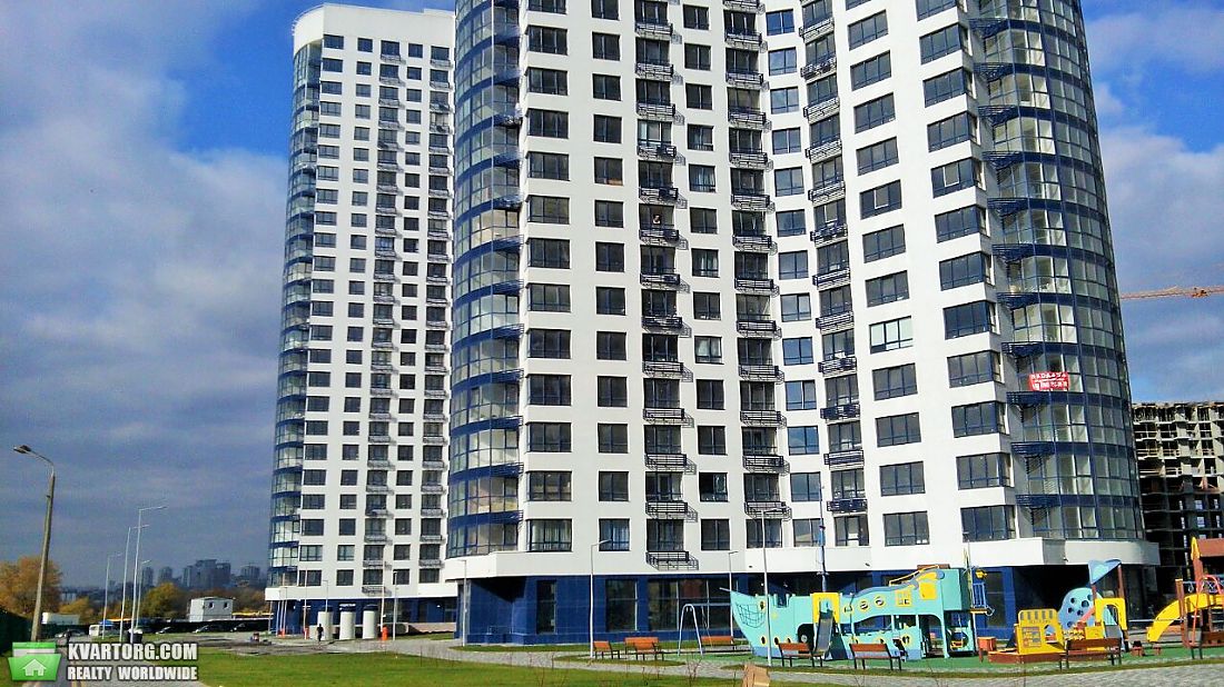Sell 3-room apartment. Киев,  Бажана — photo 3