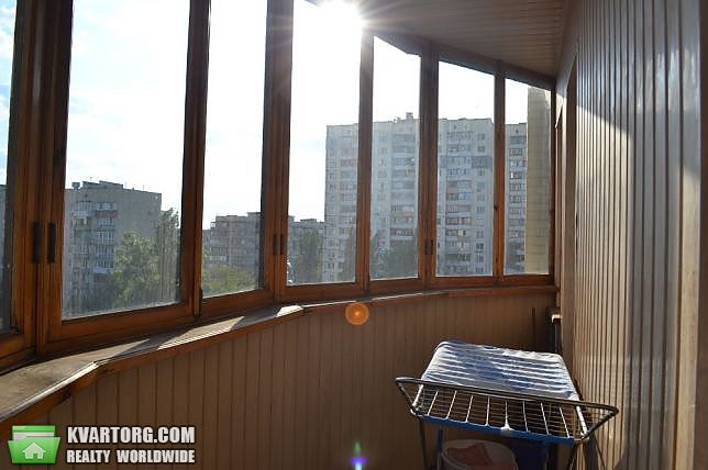 Rent out 2-room apartment. Киев, Героев Сталинграда просп. — photo 5