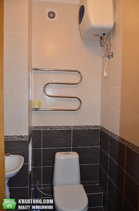 Rent out 2-room apartment. Киев,  Чавдар — photo 10
