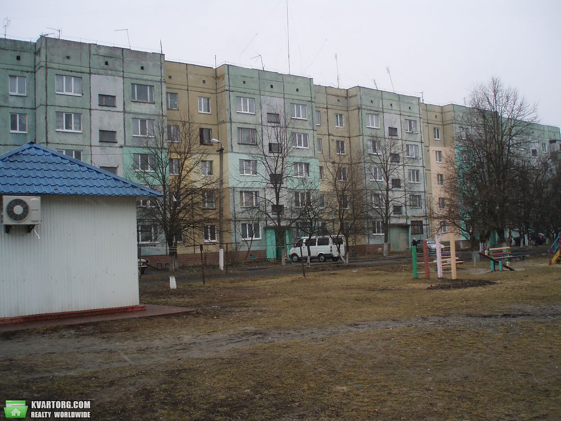 продам 2-комнатную квартиру. Васильков,  Вокзальная - фото 1