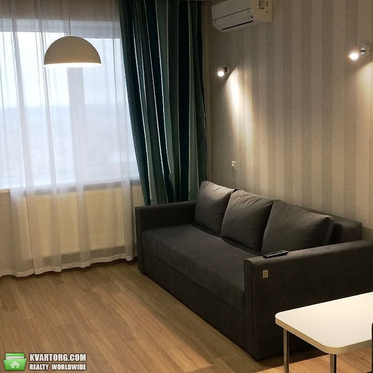 Rent out 1-room apartment. Киев,  Ревуцкого — photo 5
