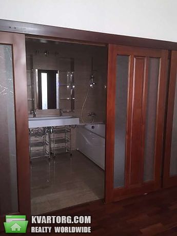 Sell 4-room apartment. Киев,  Щорса — photo 5