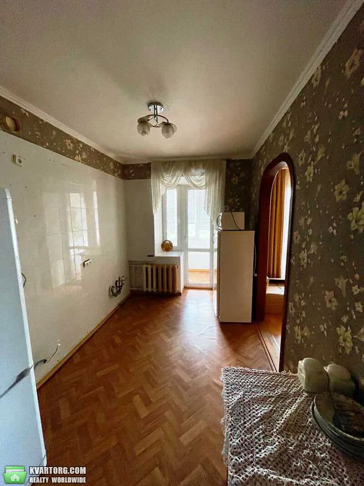 Sell 4-room apartment. Киев,  Старонаводницкая — photo 1