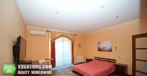 Rent out 2-room apartment. Киев, Почайнинская — photo 6