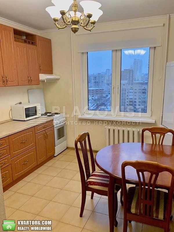 Rent out 2-room apartment. Киев,  Феодосийский пер — photo 6