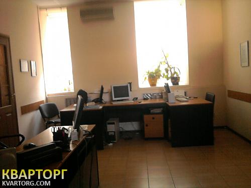 Rent out office. Киев, Межигорская ул. — photo 1