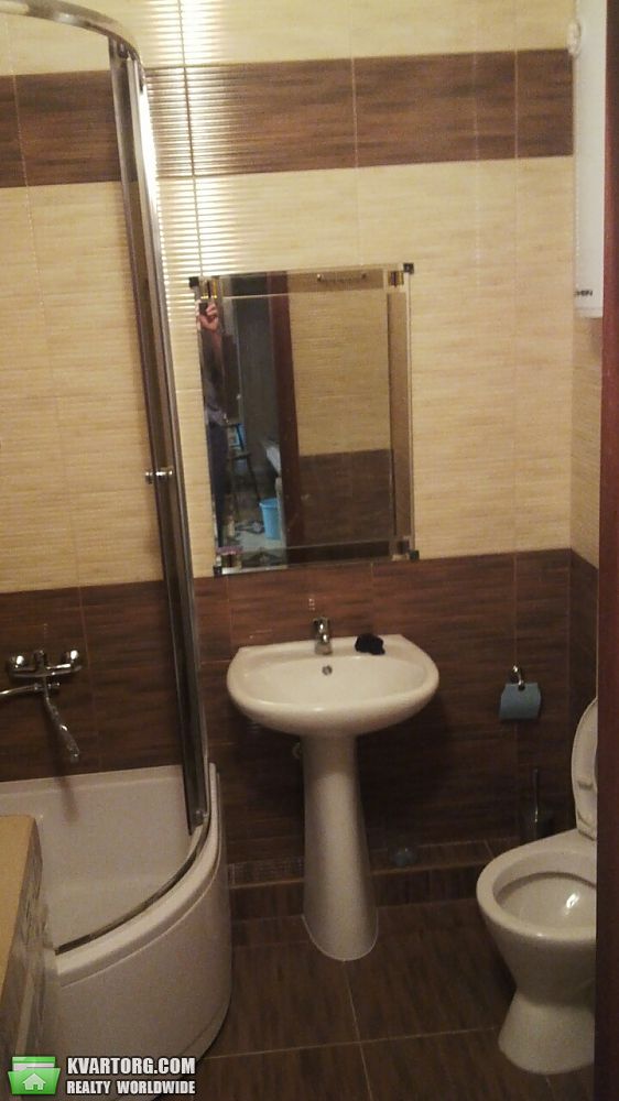 Rent out 1-room apartment. Киев,  Ясиноватский пер — photo 9