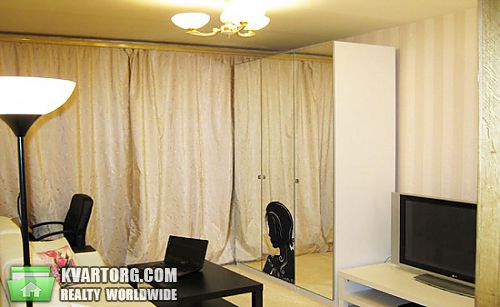 Rent out 1-room apartment. Одесса, Заболотного — photo 1