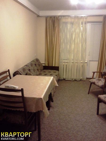 Rent out 2-room apartment. Киев,  Строителей — photo 3