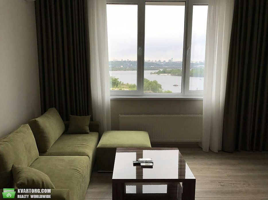Rent out 2-room apartment. Киев,  Днепровская наб — photo 2