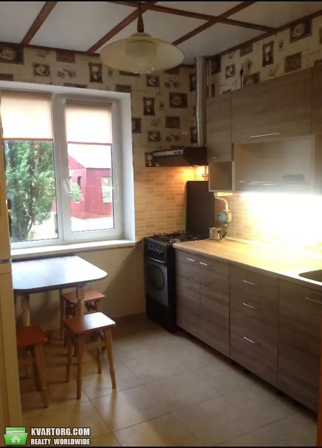 Rent out 3-room apartment. Киев, Бурмистенко — photo 2