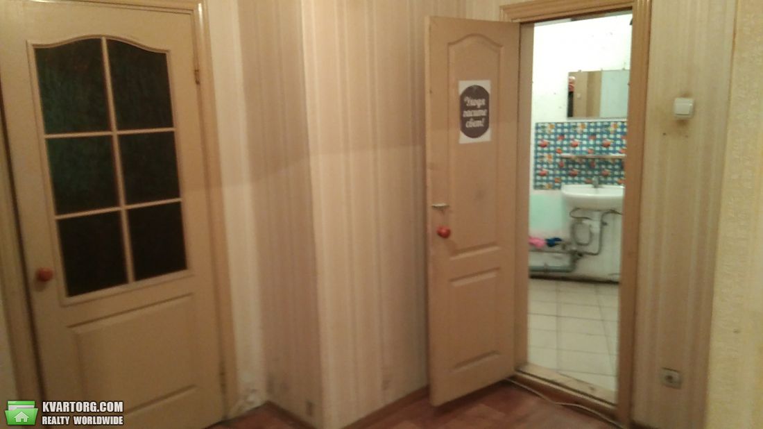 Rent out 3-room apartment. Киев,  Чавдар — photo 2