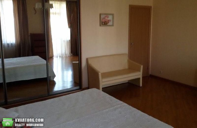 Rent out 2-room apartment. Киев,  Сечевых Стрельцов — photo 5