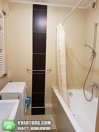 Rent out 2-room apartment. Киев,  Львовская — photo 5