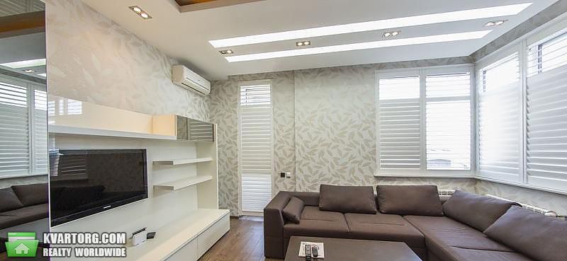 Sell 2-room apartment. Киев,  Старонаводницкая — photo 1
