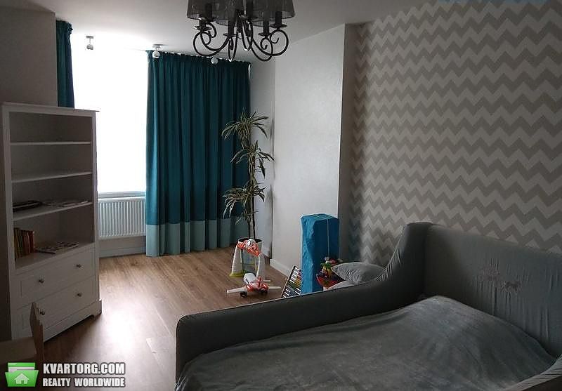 Rent out 3-room apartment. Киев,  Днепровская наб — photo 4