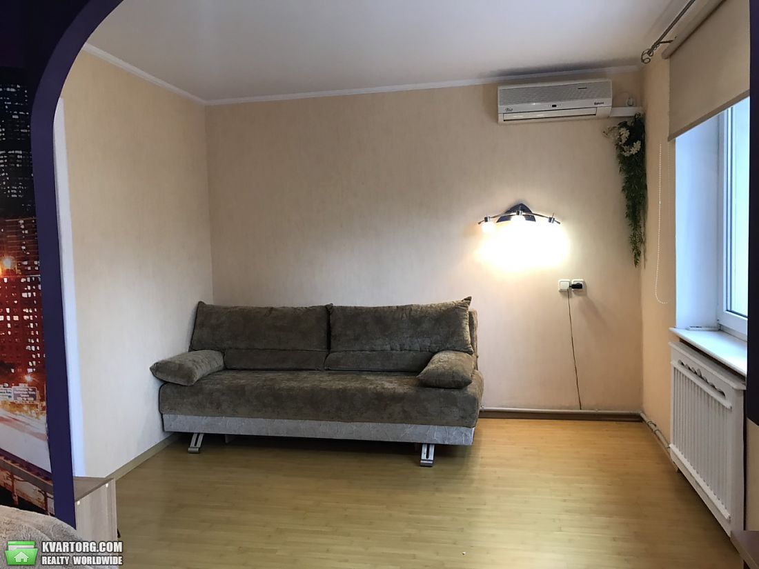 Sell 4-room apartment. Днепропетровск, Комсомольская — photo 3