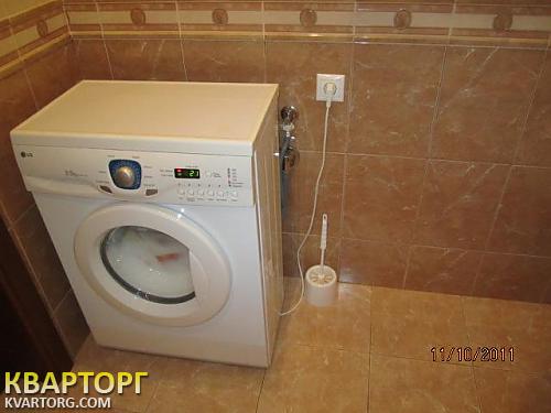Rent out 1-room apartment. Киев,  Окипной — photo 9