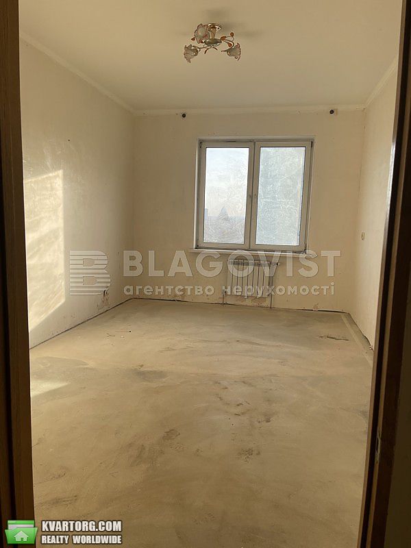 Sell 3-room apartment. Киев,  Срибнокильская — photo 3
