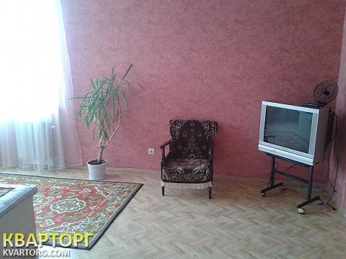 Rent out 1-room apartment. Киев, Тростянецкая — photo 2