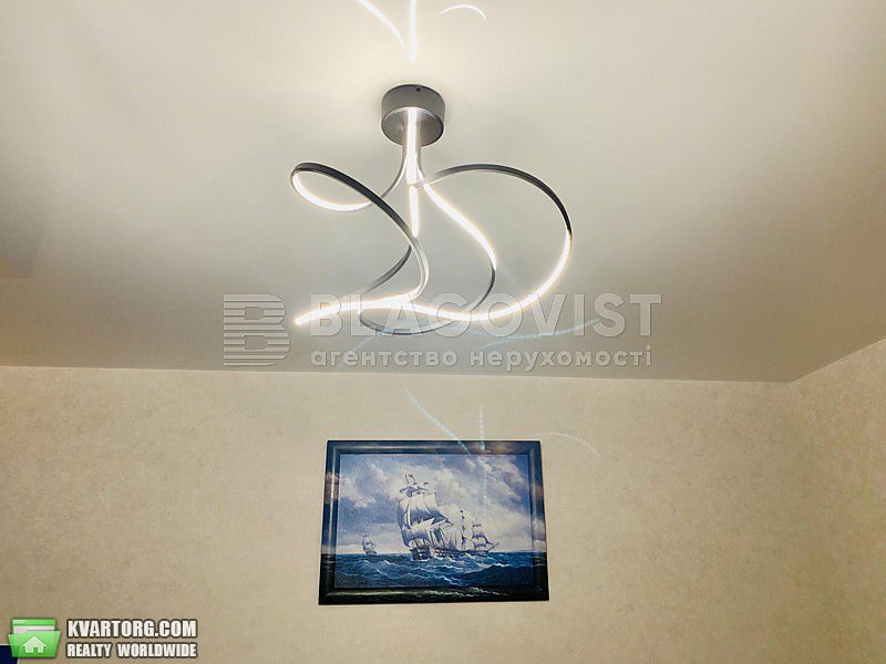 Rent out 2-room apartment. Киев,  Антоновича — photo 4