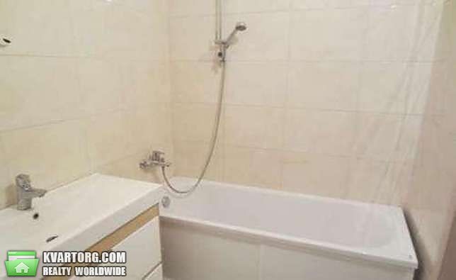 Rent out 1-room apartment. Киев, Евгения Коновальца — photo 5