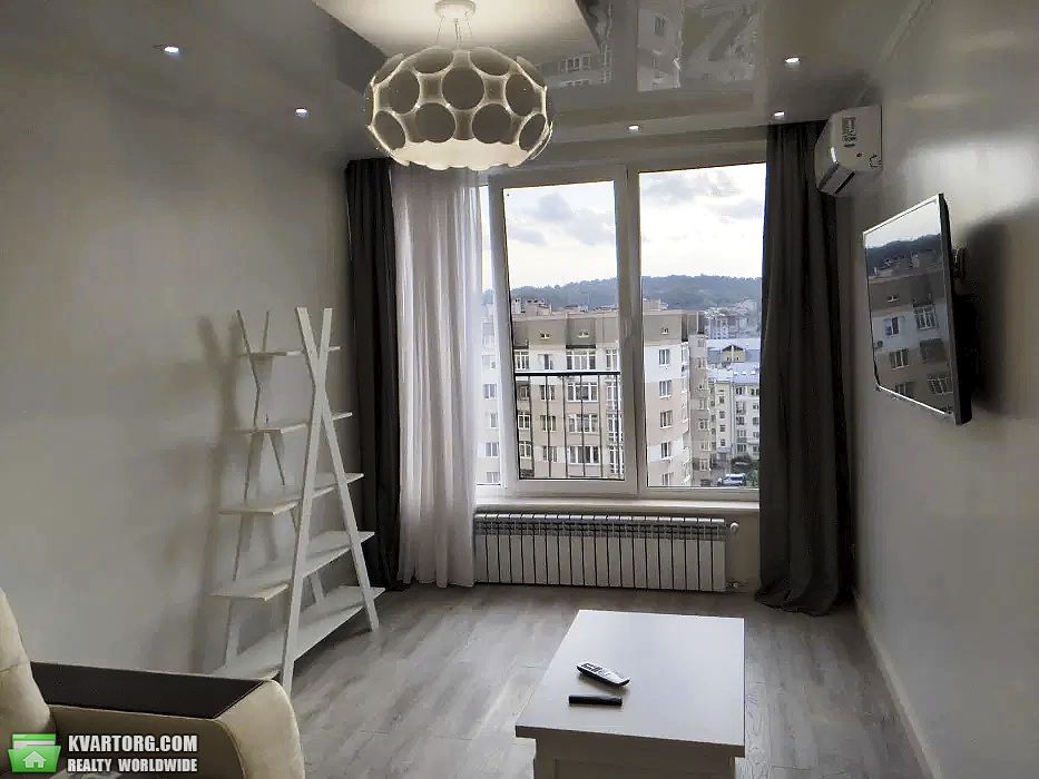 Rent out 1-room apartment. Львов, Чорновола — photo 5
